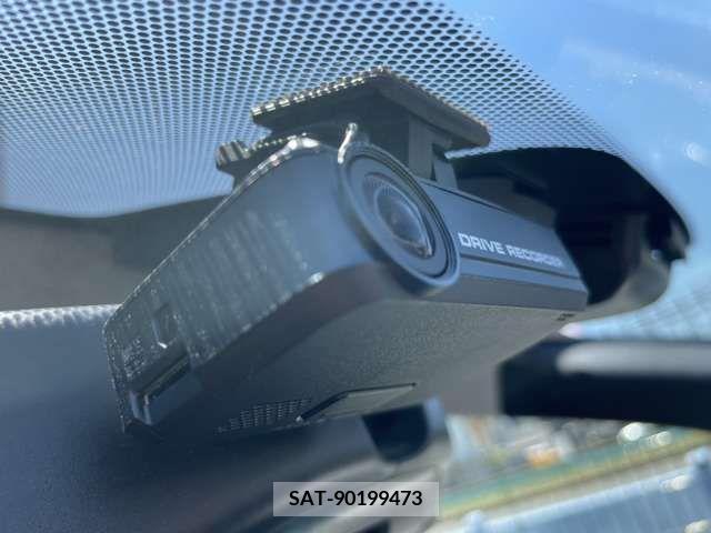 Nissan LEAF 2018-07 297881-7