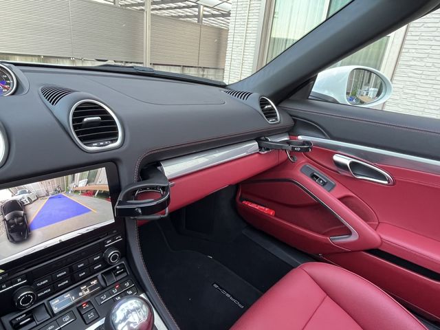 Porsche BOXSTER 2023-04 7956-10