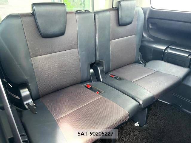 Toyota ESQUIRE 2015-10 390665-12