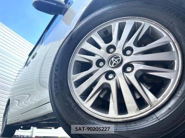 Toyota ESQUIRE 2015-10 390665-16