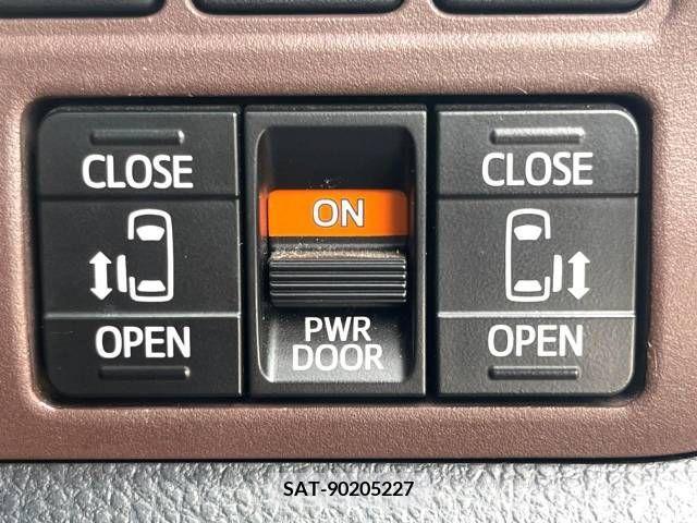 Toyota ESQUIRE 2015-10 390665-5