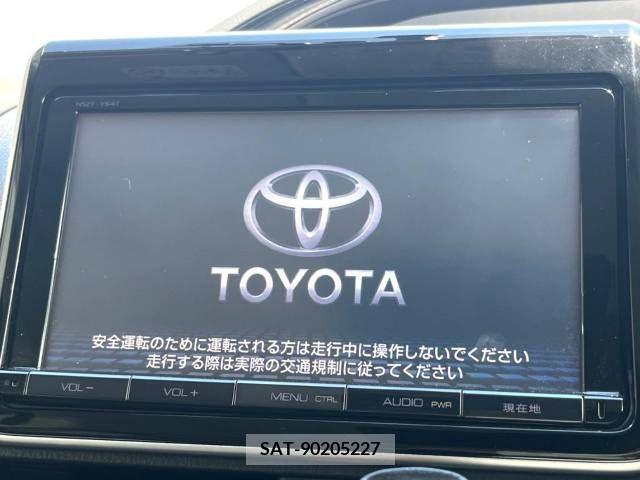 Toyota ESQUIRE 2015-10 390665-2