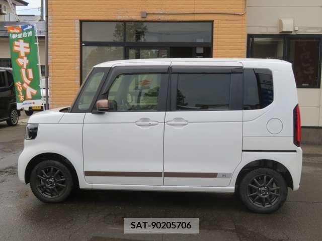 Honda N BOX 2023-11 278815-3