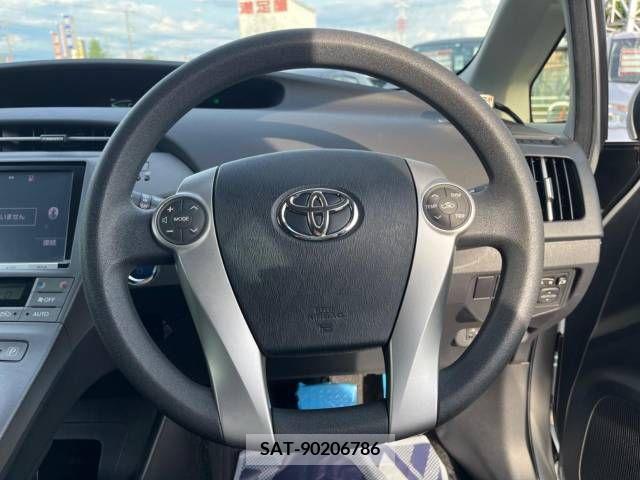 Toyota PRIUS 2015-11 366380-11