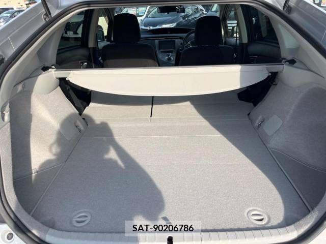 Toyota PRIUS 2015-11 366380-10
