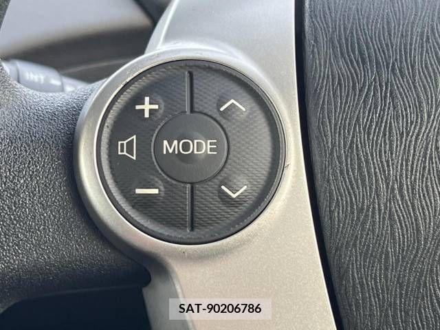Toyota PRIUS 2015-11 366380-6