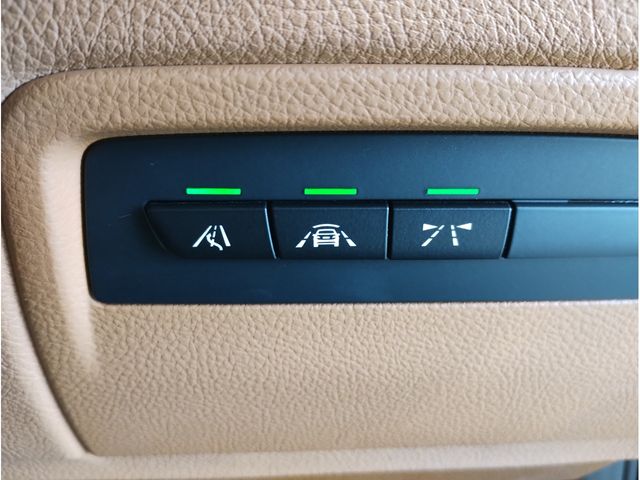 Bmw 3 SERIES 2017-12 182130-22