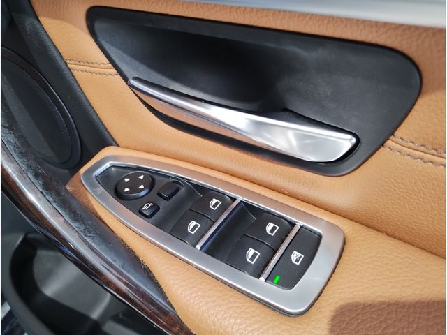 Bmw 3 SERIES 2017-12 182130-23