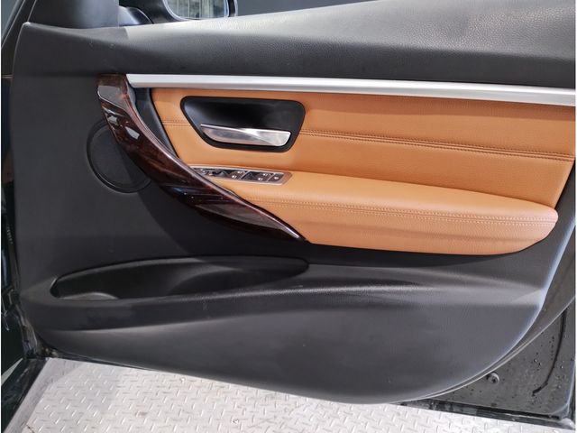 Bmw 3 SERIES 2017-12 182130-27