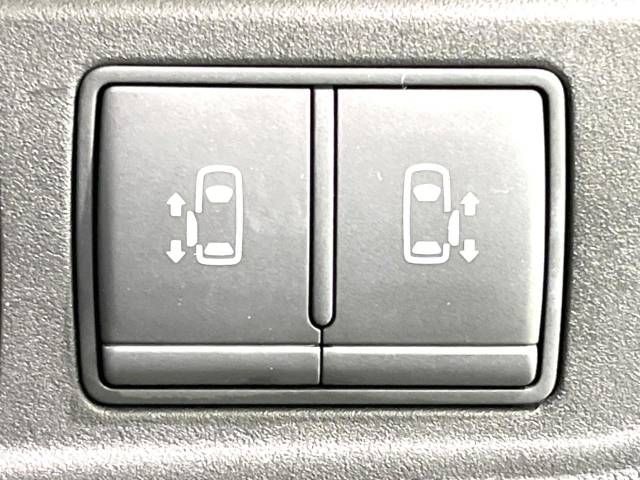 Nissan SERENA 2018-02 196561-4