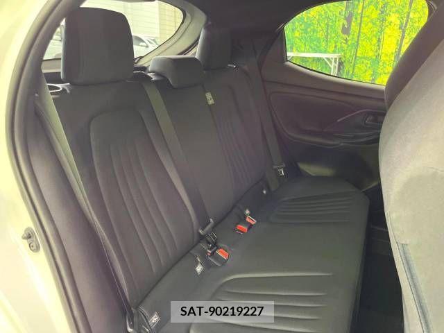 Toyota YARIS 2023-07 395383-9