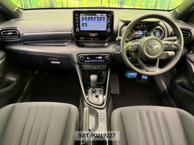 Toyota YARIS 2023-07 395383-1