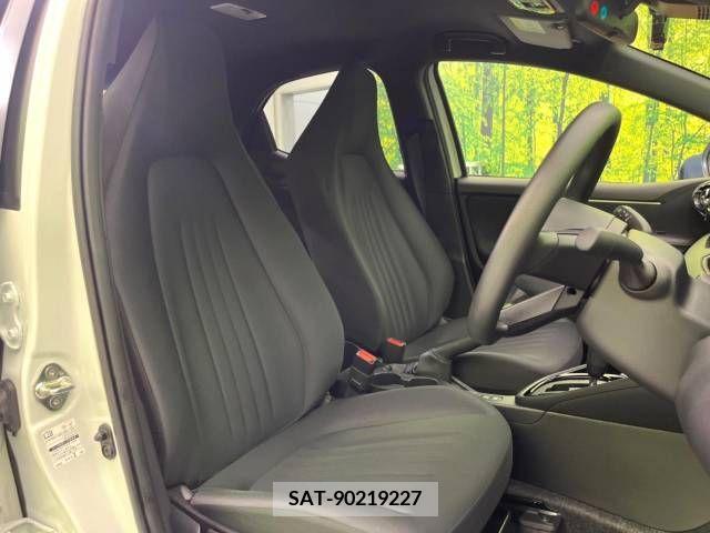 Toyota YARIS 2023-07 395383-8