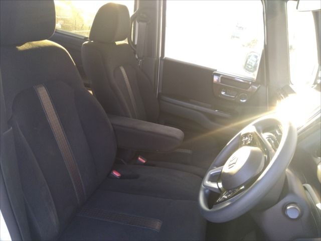 Honda N BOX CUSTOM 2017-11 13876-8