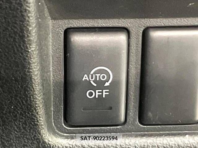 Nissan JUKE 2013-08 379516-7