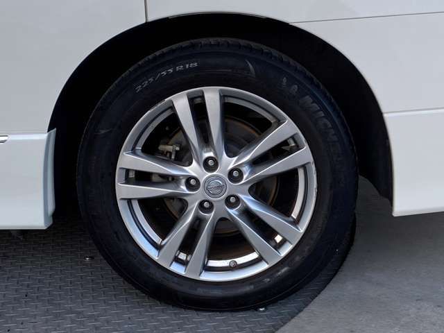 Nissan ELGRAND 2011-03 185618-14