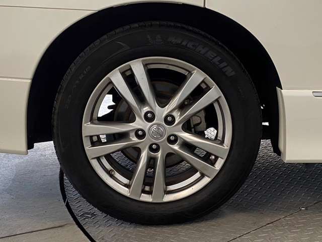 Nissan ELGRAND 2011-03 185618-17