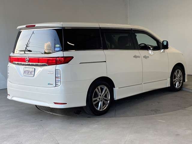 Nissan ELGRAND 2011-03 185618-10