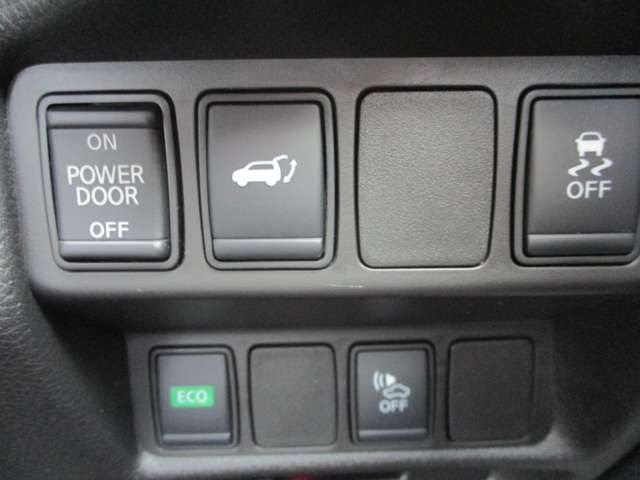 Nissan X-TRAIL 2019-03 11567-6