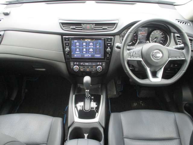 Nissan X-TRAIL 2019-03 11567-2