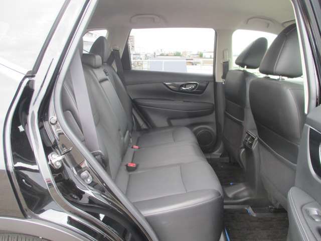 Nissan X-TRAIL 2019-03 11567-11