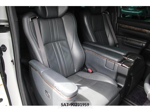 Toyota ALPHARD 2018-09 280320-15