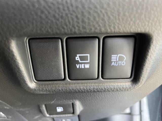 Toyota C-HR 2023-06 14111-6