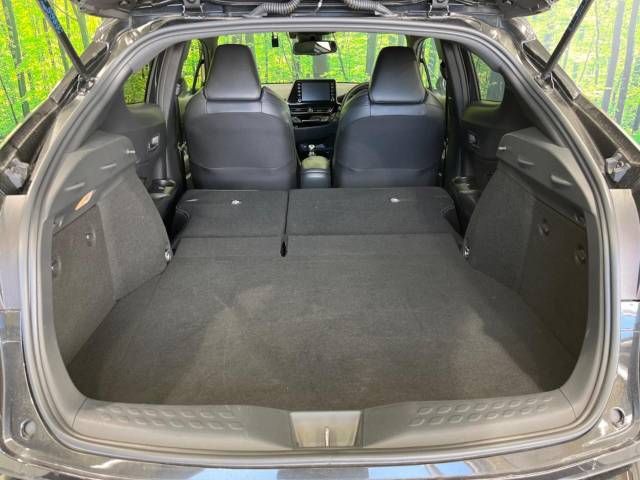 Toyota C-HR 2023-06 14111-13