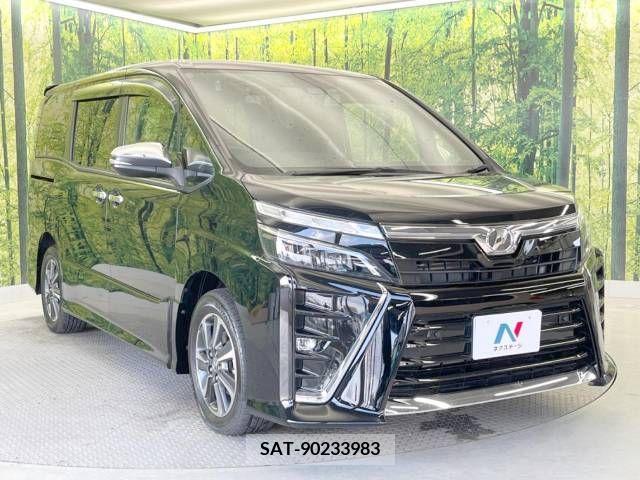 Toyota VOXY 2019-11 221454-17