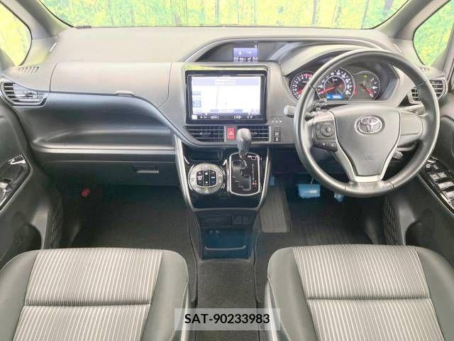 Toyota VOXY 2019-11 221454-1