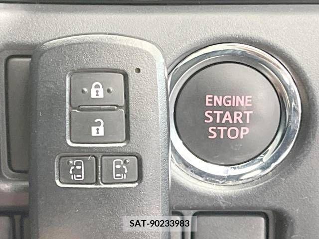 Toyota VOXY 2019-11 221454-7