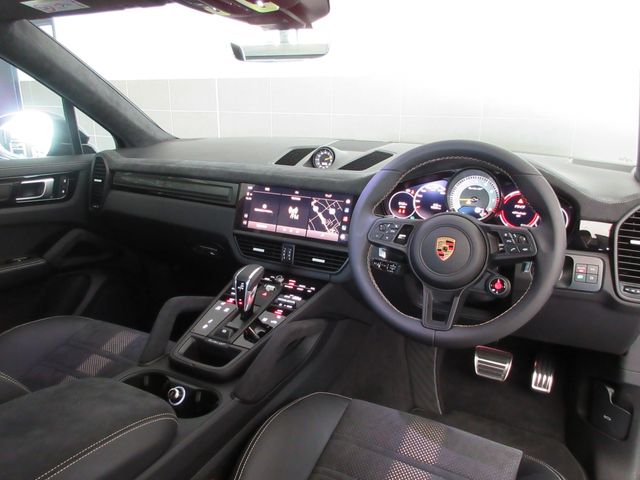 Porsche CAYENNE 2023-05 5032-4