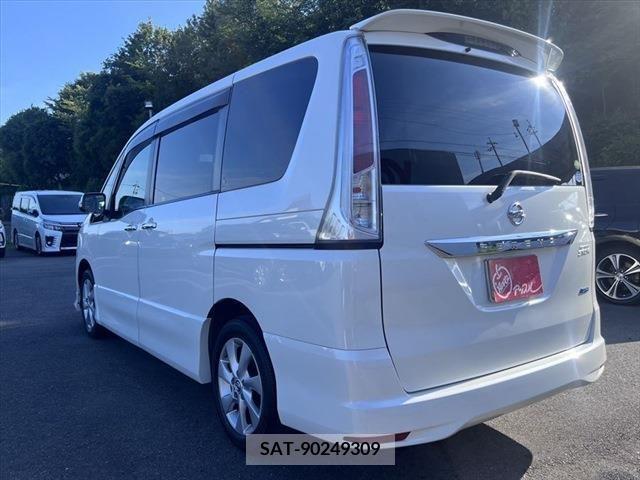 Nissan SERENA 2011-11 383230-19