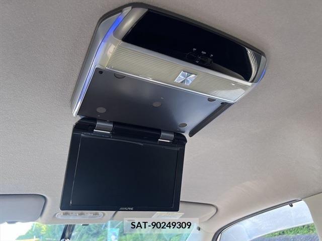 Nissan SERENA 2011-11 383230-3