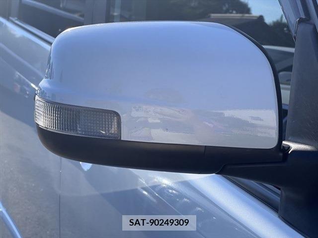 Nissan SERENA 2011-11 383230-26