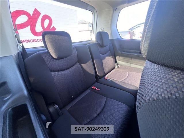 Nissan SERENA 2011-11 383230-8