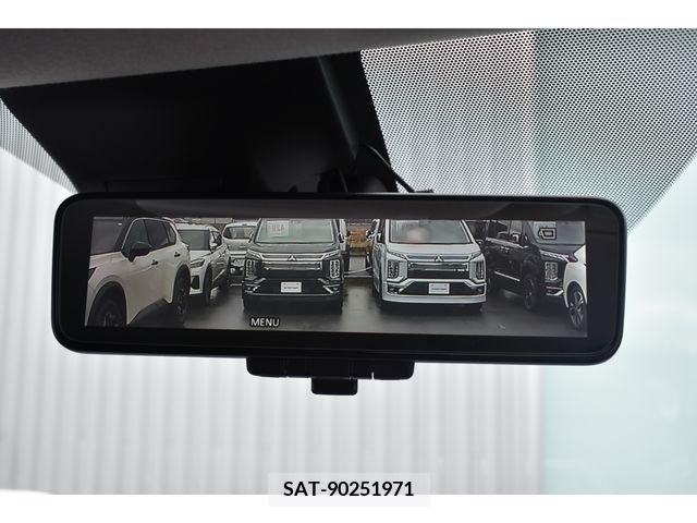 Nissan LEAF 2021-11 207856-11
