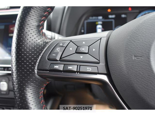 Nissan LEAF 2021-11 207856-13