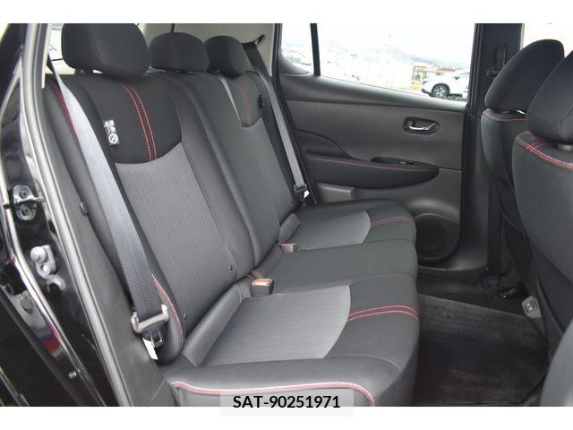 Nissan LEAF 2021-11 207856-17