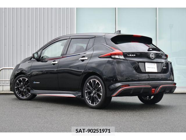 Nissan LEAF 2021-11 207856-26