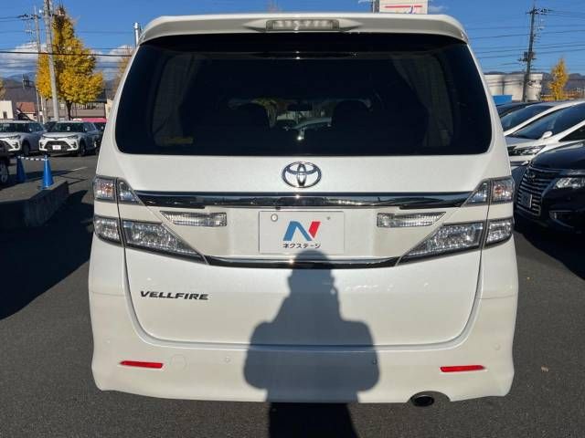 Toyota VELLFIRE 2012-07 185336-16
