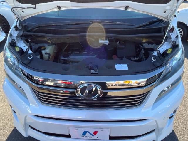 Toyota VELLFIRE 2012-07 185336-19