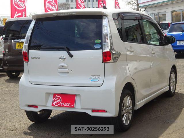 Nissan DAYZ 2014-08 234106-2