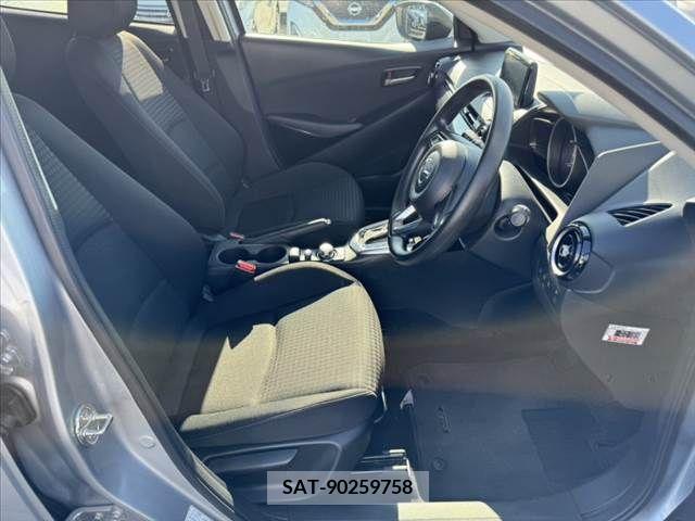 Mazda DEMIO 2019-06 335769-16