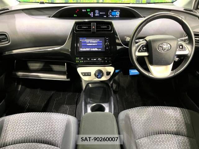 Toyota PRIUS 2017-04 225400-1