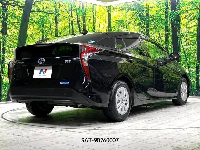 Toyota PRIUS 2017-04 225400-17