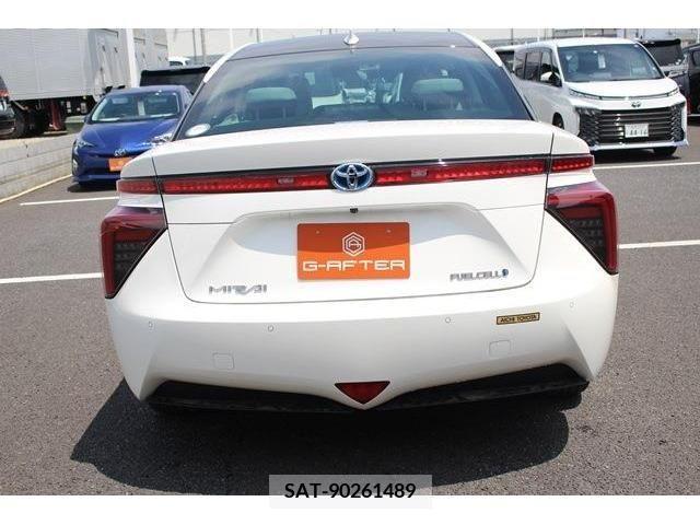 Toyota Mirai 2016-06 277760-9