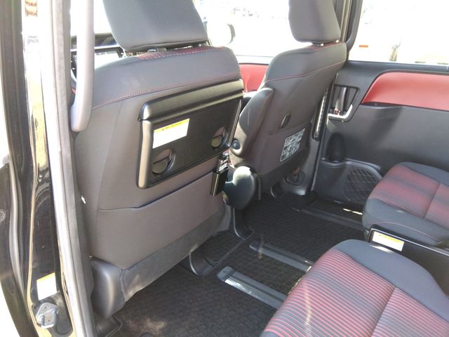 Toyota VOXY 2017-10 6966-15
