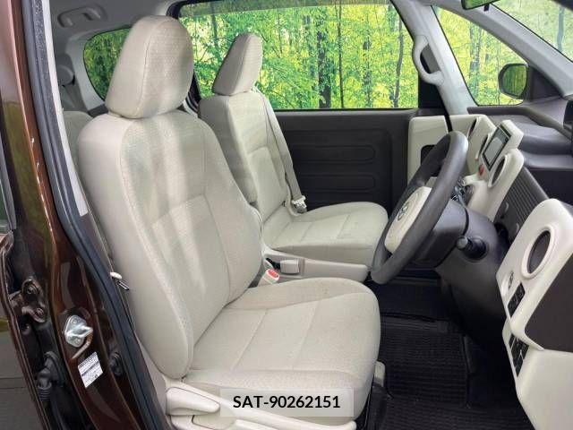Toyota PORTE 2017-09 378486-8