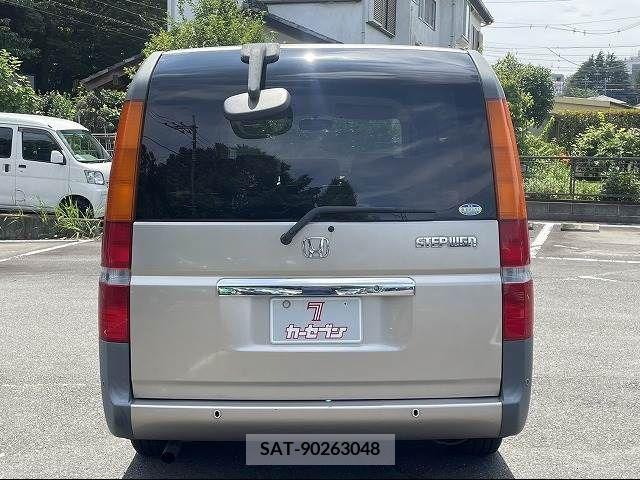 Honda STEP WGN 2001-07 352510-16